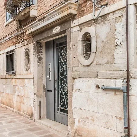 Appartamento Madonna Dell'orto 3526 *