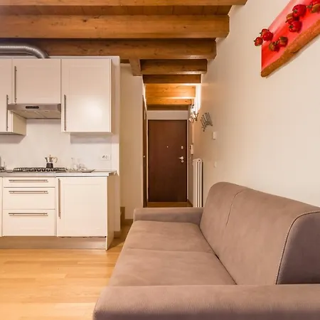 Madonna Dell'orto 3526 *