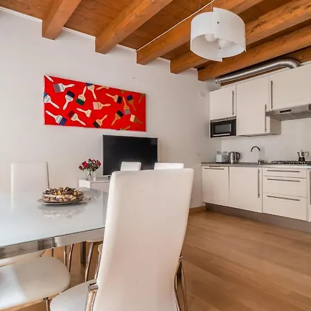 Madonna Dell'orto 3526 Appartamento